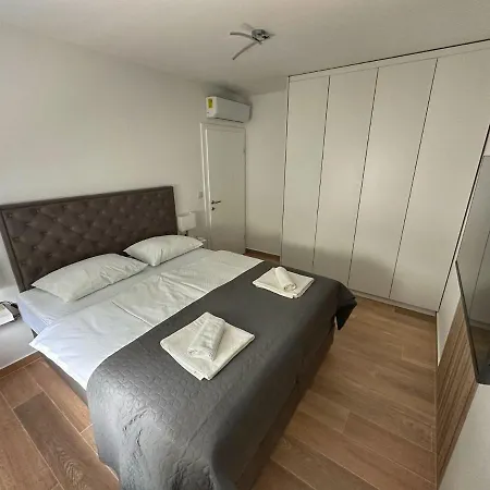 Apartment With A Parking Space - 21510 *